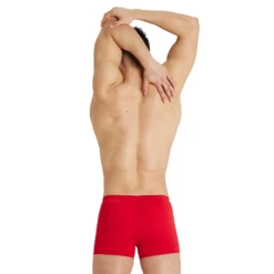 Arena Team Solid Red Short -Arena 004776 450 MENS TEAM SWIM SHORT SOLID 002 O